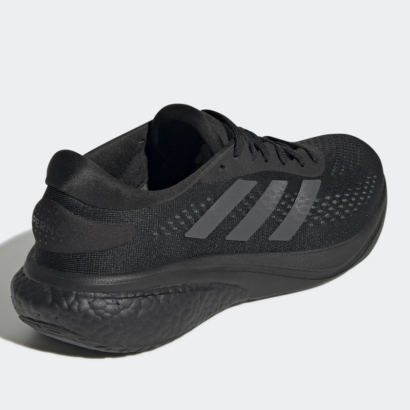SEPATU LARI ADIDAS Supernova 2