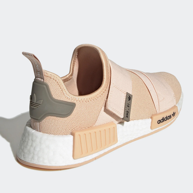 SEPATU SNEAKERS ADIDAS Wmns NMD_R1 STRAP