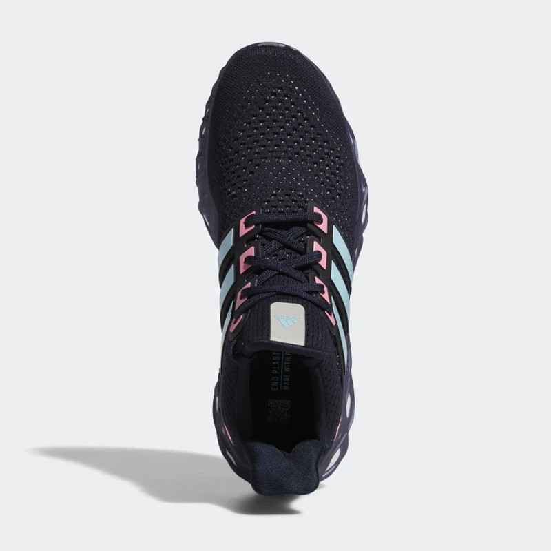 SEPATU LARI ADIDAS ULTRABOOST WEB DNA