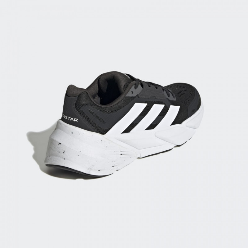 SEPATU LARI ADIDAS Wmns Adistar