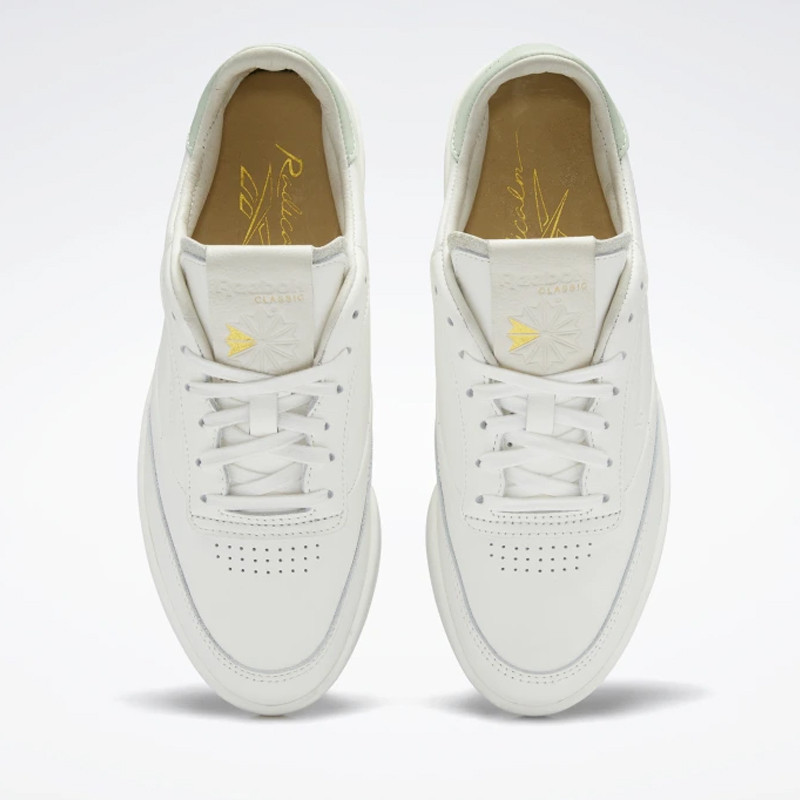 SEPATU SNEAKERS REEBOK wmns Club C Clean