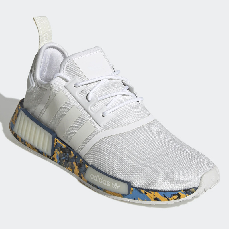 SEPATU SNEAKERS ADIDAS NMD_R1