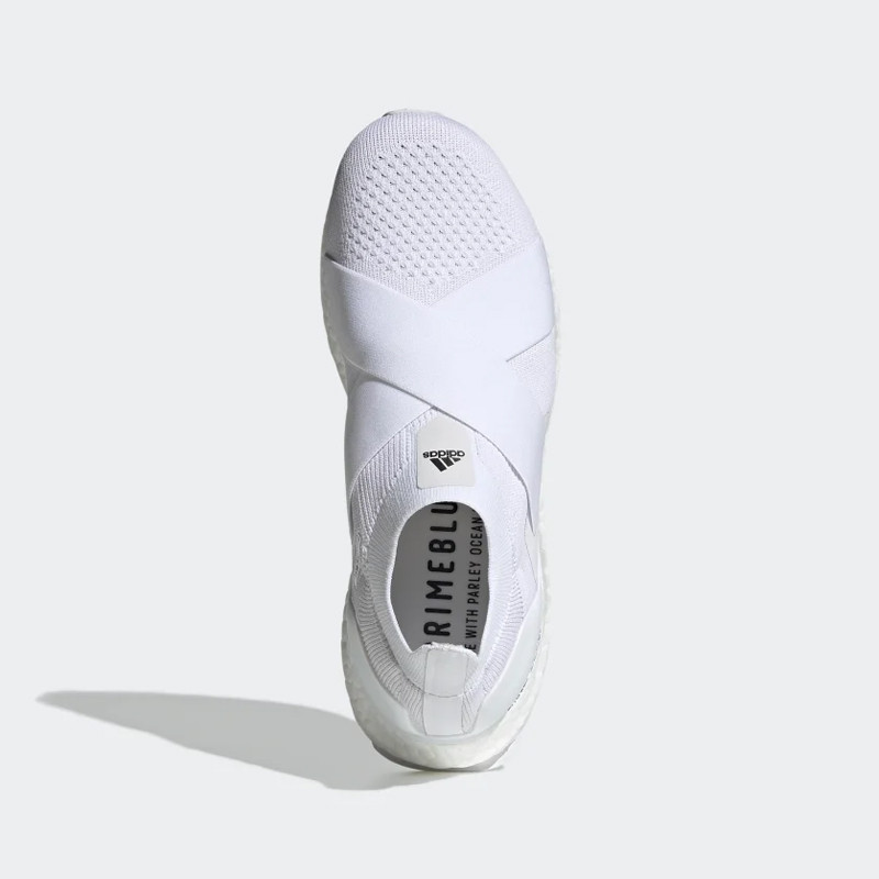 SEPATU LARI ADIDAS Wmns Ultraboost Slip On DNA