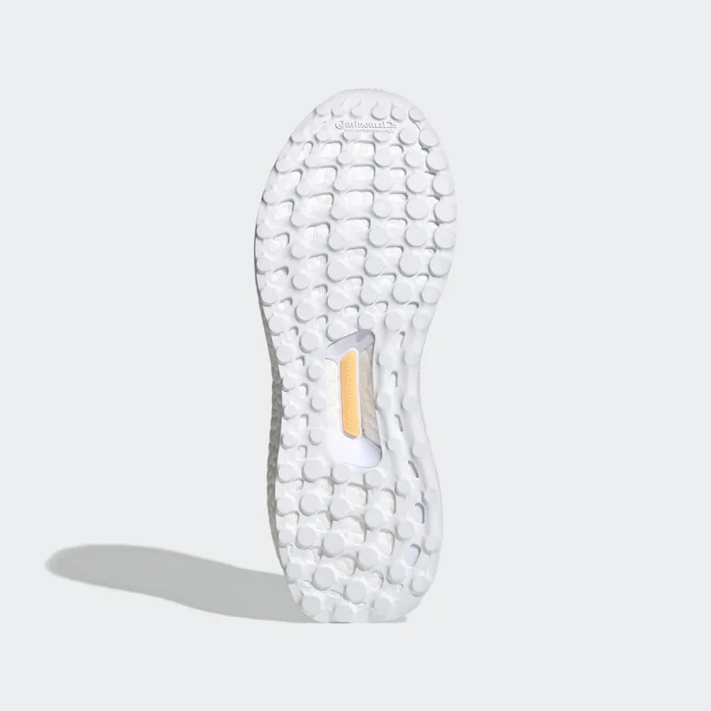 SEPATU LARI ADIDAS Wmns Ultraboost Slip On DNA