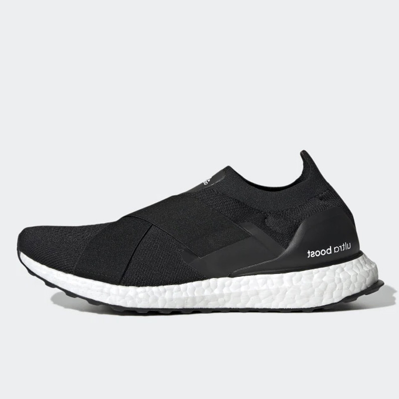 SEPATU LARI ADIDAS Wmns Ultraboost Slip On DNA