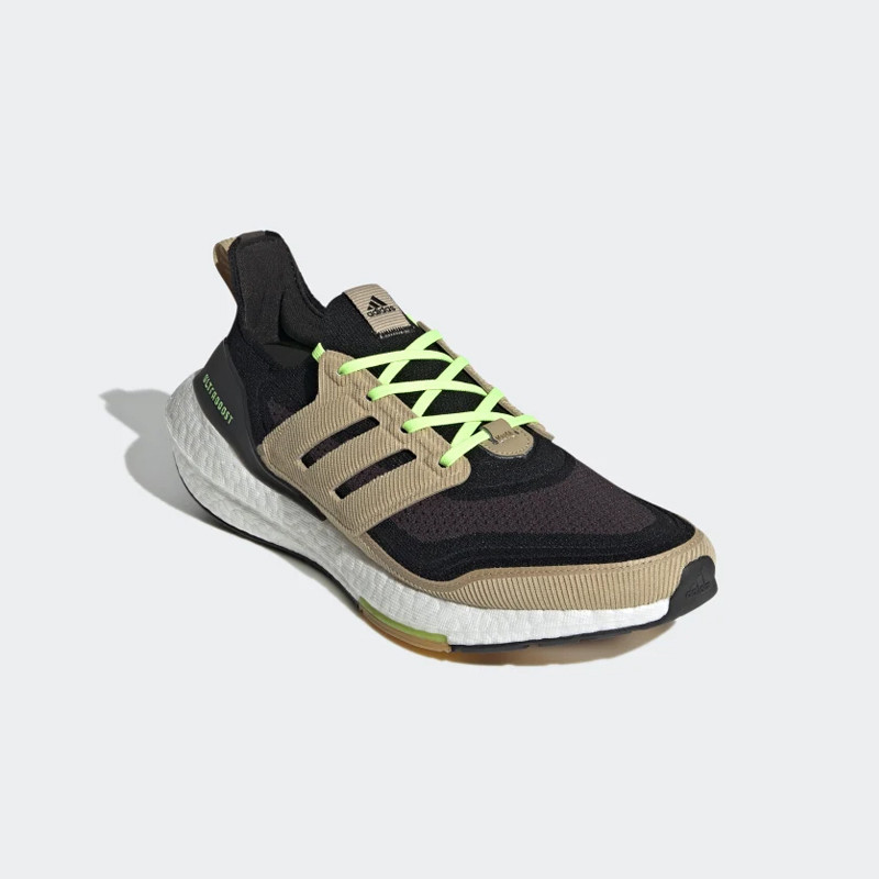 SEPATU LARI ADIDAS ULTRABOOST 21