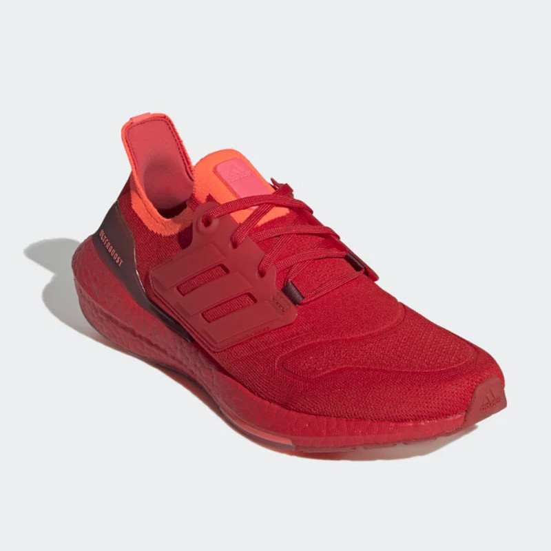 SEPATU LARI ADIDAS ULTRABOOST 22