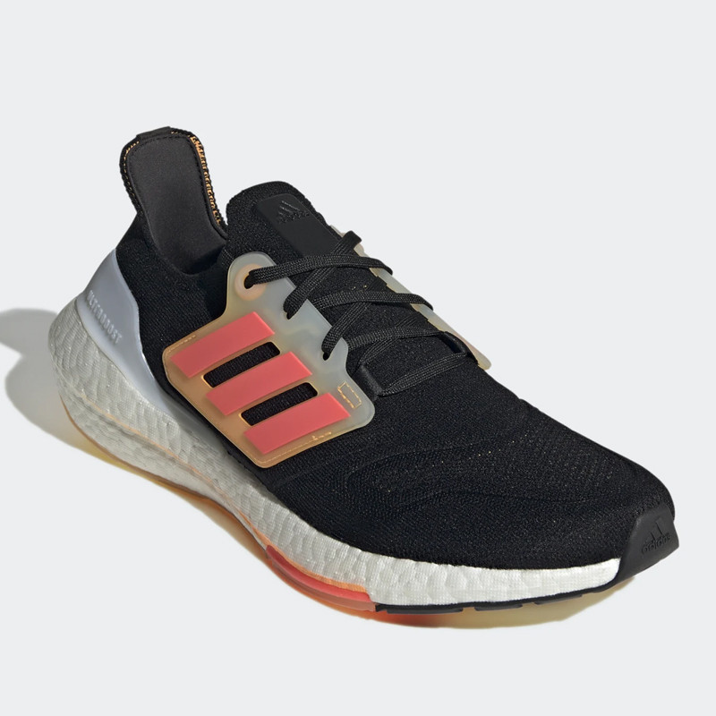 SEPATU LARI ADIDAS ULTRABOOST 22