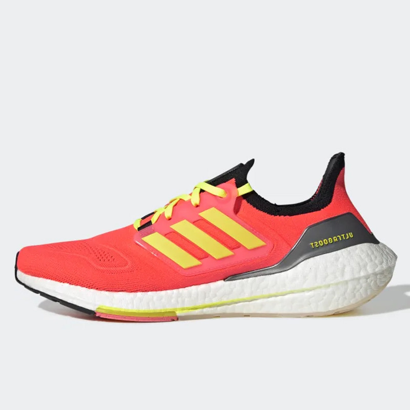 SEPATU LARI ADIDAS ULTRABOOST 22