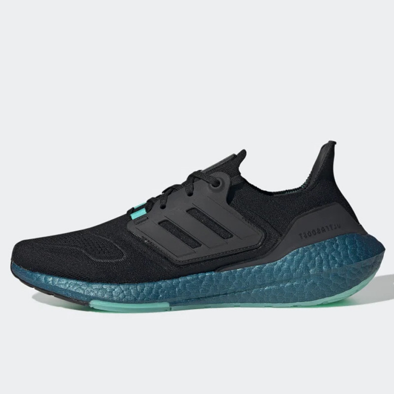 SEPATU LARI ADIDAS ULTRABOOST 22