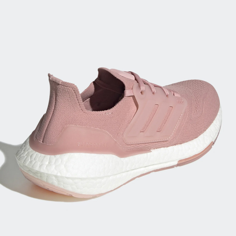 SEPATU LARI ADIDAS Wmns ULTRABOOST 22