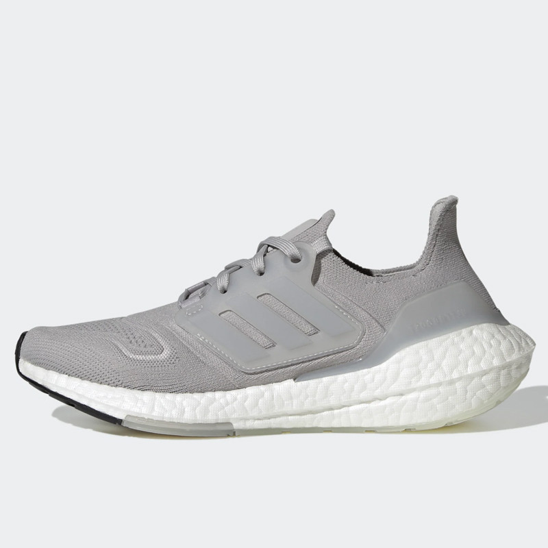 SEPATU LARI ADIDAS wmns ULTRABOOST 22