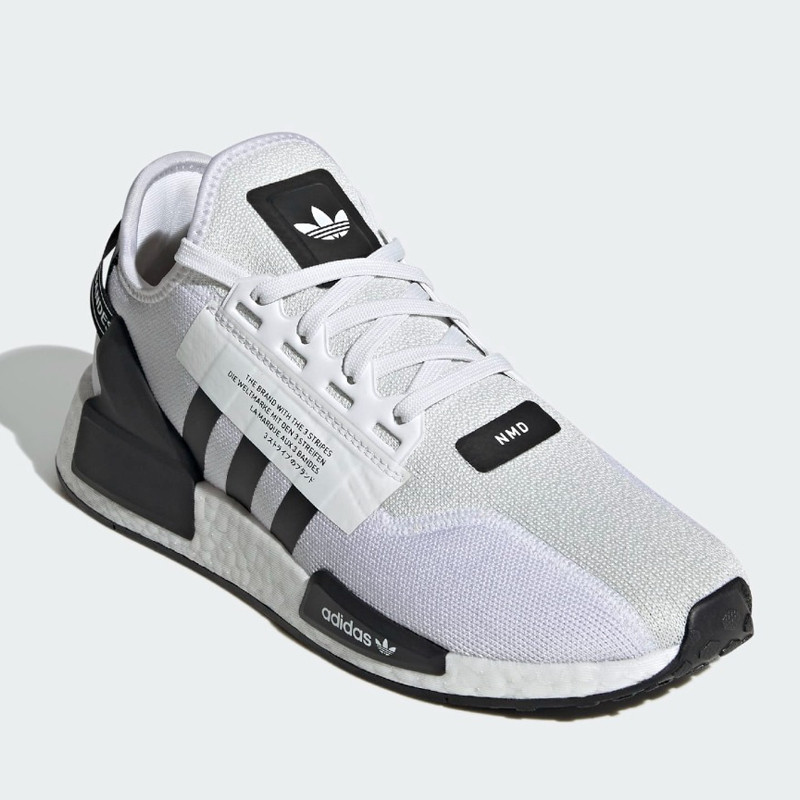 SEPATU SNEAKERS ADIDAS nmd_r1 v2