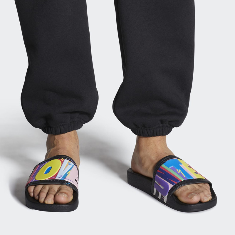 SANDAL SNEAKERS ADIDAS ADILETTE PRIDE SLIDES