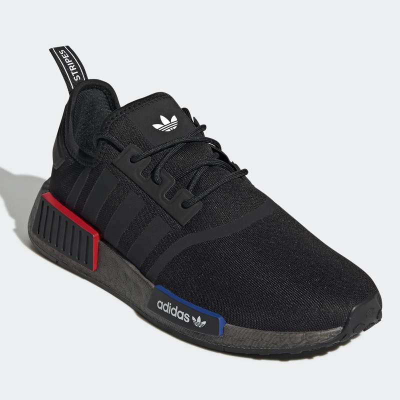 SEPATU SNEAKERS ADIDAS NMD_R1