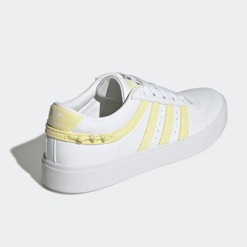 SEPATU SNEAKERS ADIDAS Wmns BRYONY