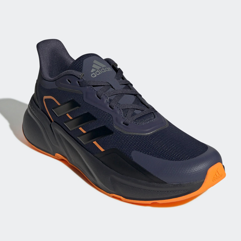 SEPATU LARI ADIDAS X9000L1