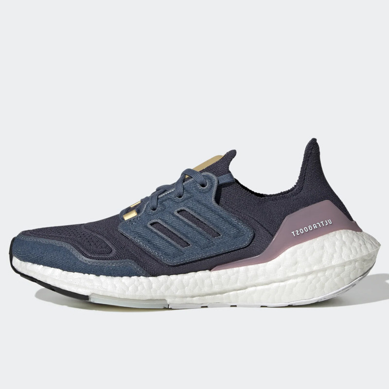 SEPATU LARI ADIDAS Wmns ULTRABOOST 22