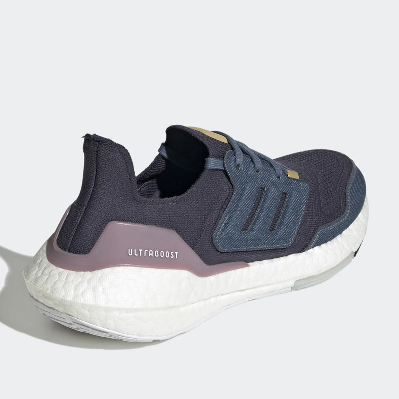 SEPATU LARI ADIDAS Wmns ULTRABOOST 22
