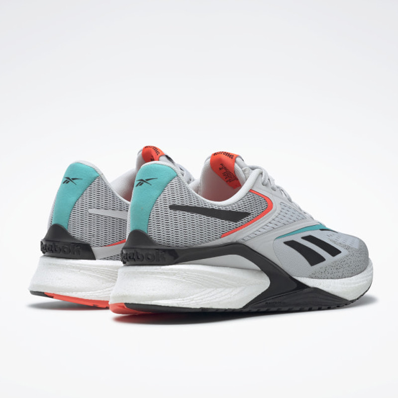 SEPATU TRAINING REEBOK Speed 22 TR