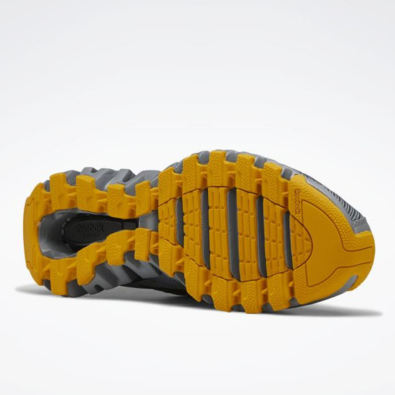 SEPATU LARI REEBOK Zigwild Tr 6