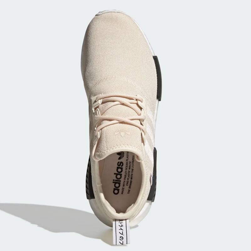 SEPATU SNEAKERS ADIDAS NMD_R1