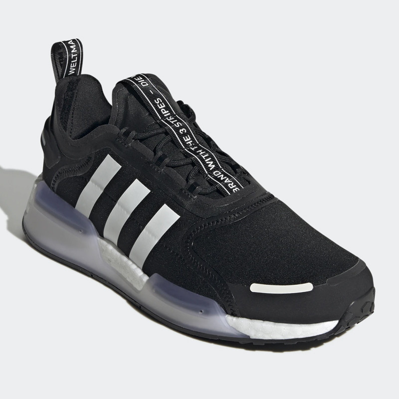 SEPATU SNEAKERS ADIDAS nmd_r1 v3