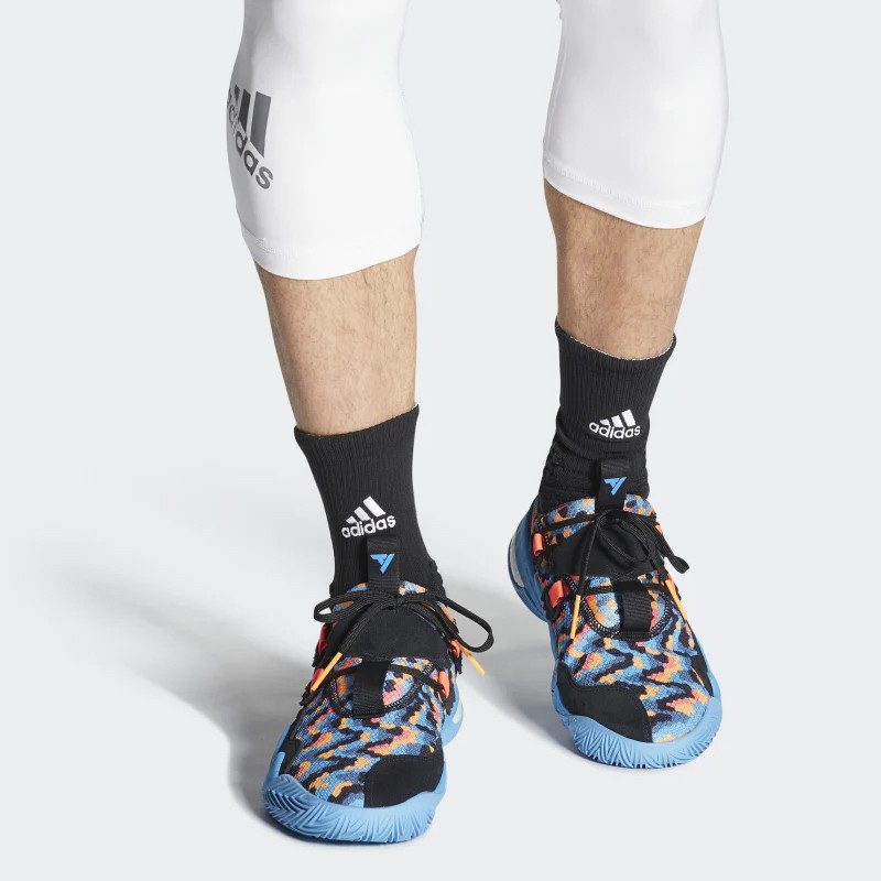 SEPATU BASKET ADIDAS TRAE YOUNG 1 Pixels