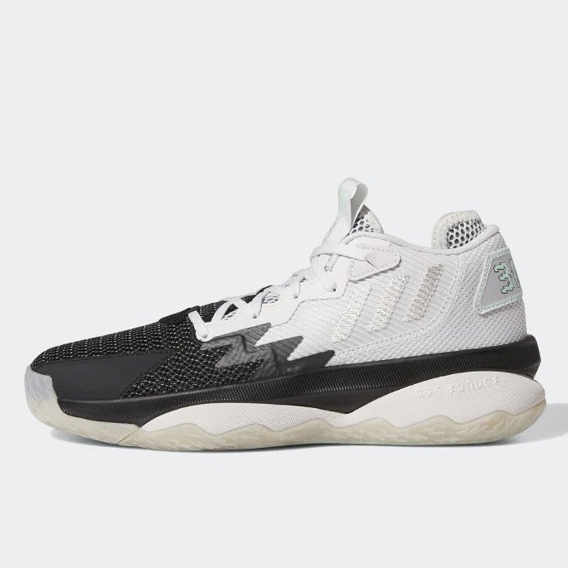 SEPATU BASKET ADIDAS Dame 8