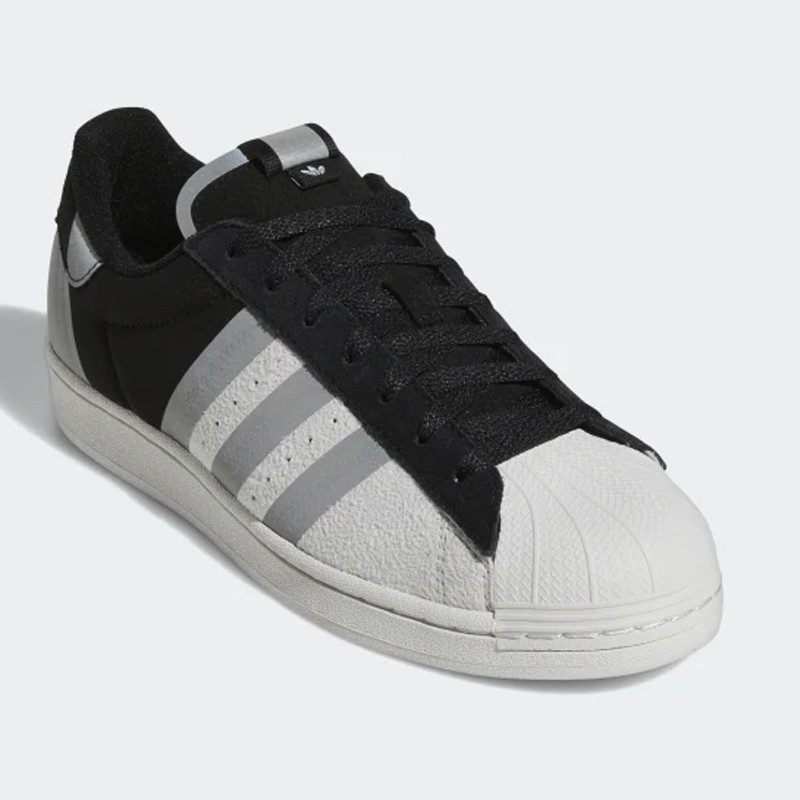 SEPATU SNEAKERS ADIDAS SUPERSTAR
