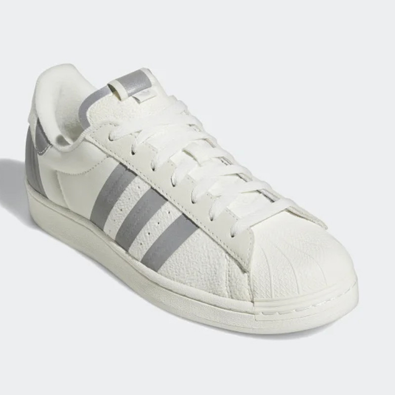 SEPATU SNEAKERS ADIDAS SUPERSTAR