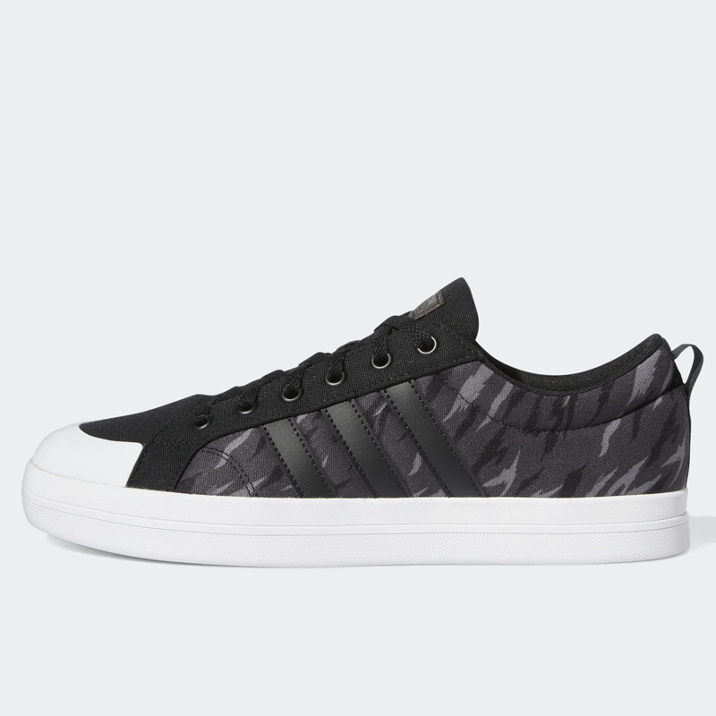 SEPATU SNEAKERS ADIDAS Bravada
