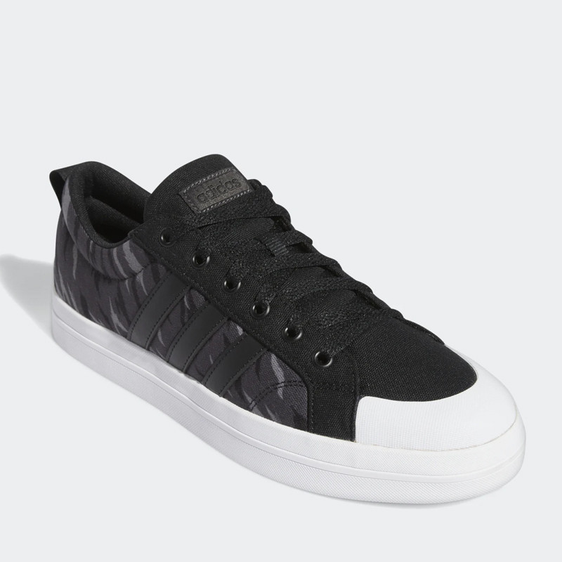 SEPATU SNEAKERS ADIDAS Bravada