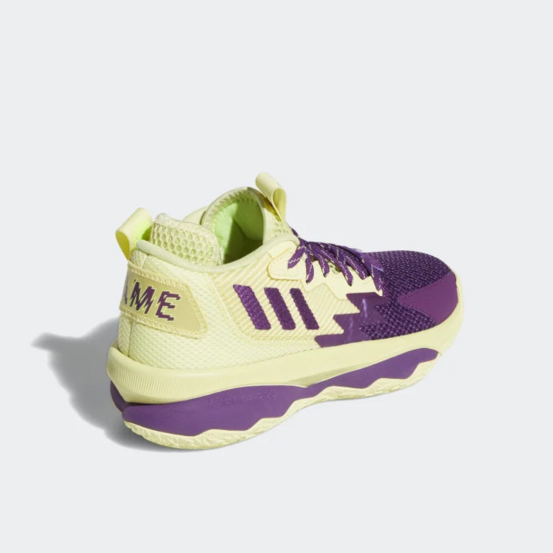 SEPATU BASKET ADIDAS DAME 8 kids