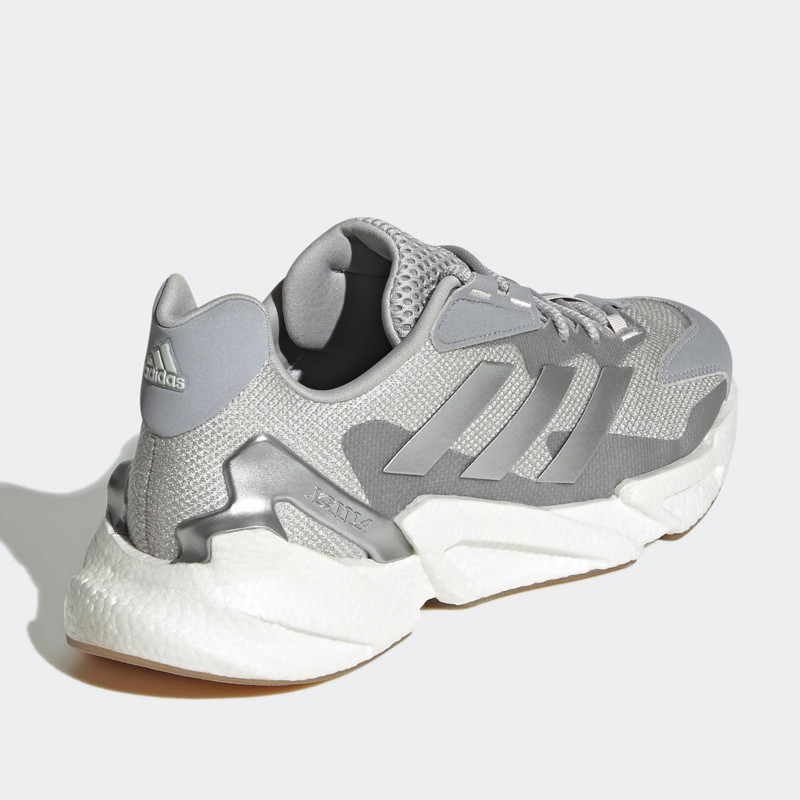 SEPATU LARI ADIDAS X9000L4
