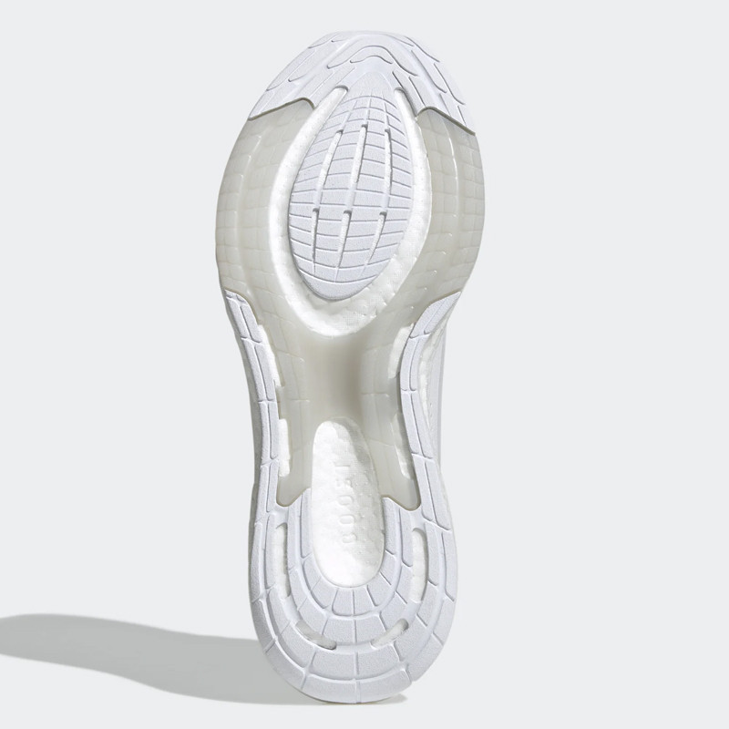 SEPATU LARI ADIDAS Pureboost 22
