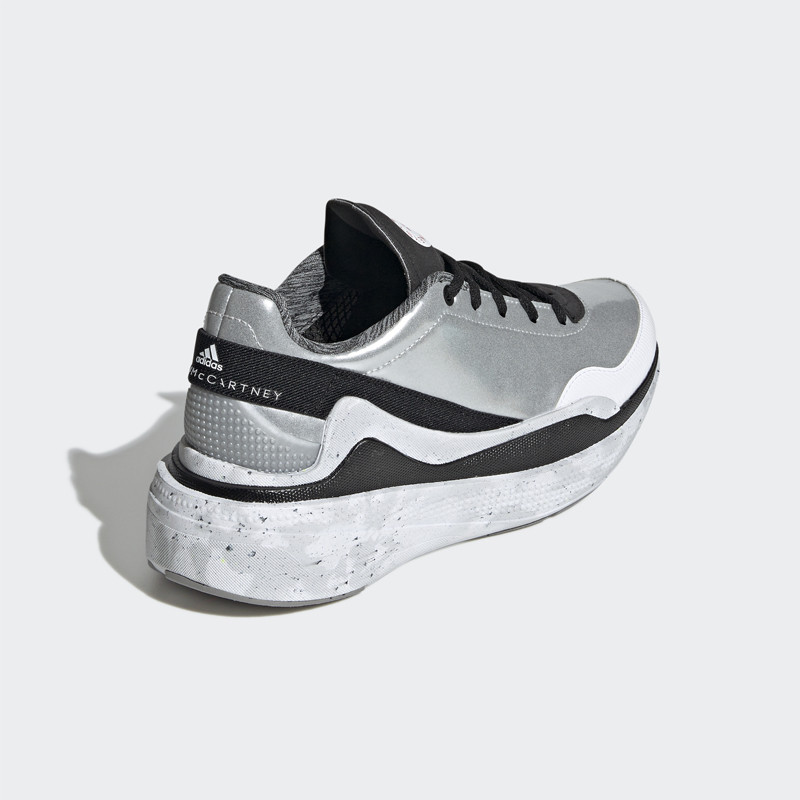 SEPATU LARI ADIDAS Wmns BY STELLA MCCARTNEY EARTHLIGHT