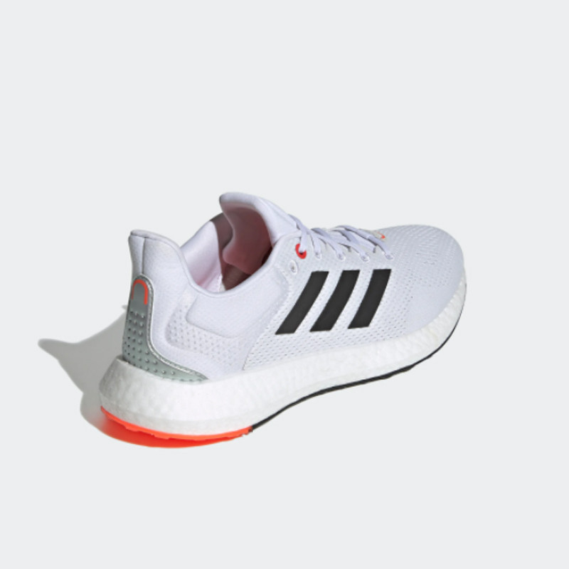 SEPATU LARI ADIDAS PUREBOOST 21