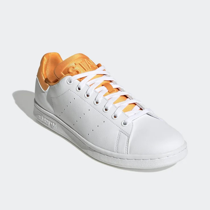 SEPATU SNEAKERS ADIDAS STAN SMITH