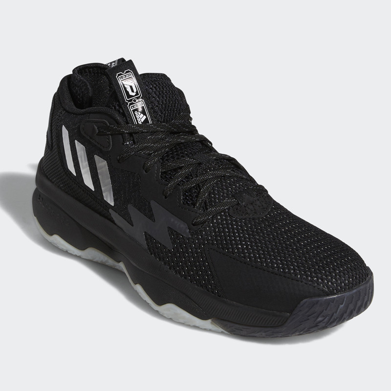 SEPATU BASKET ADIDAS Dame 8