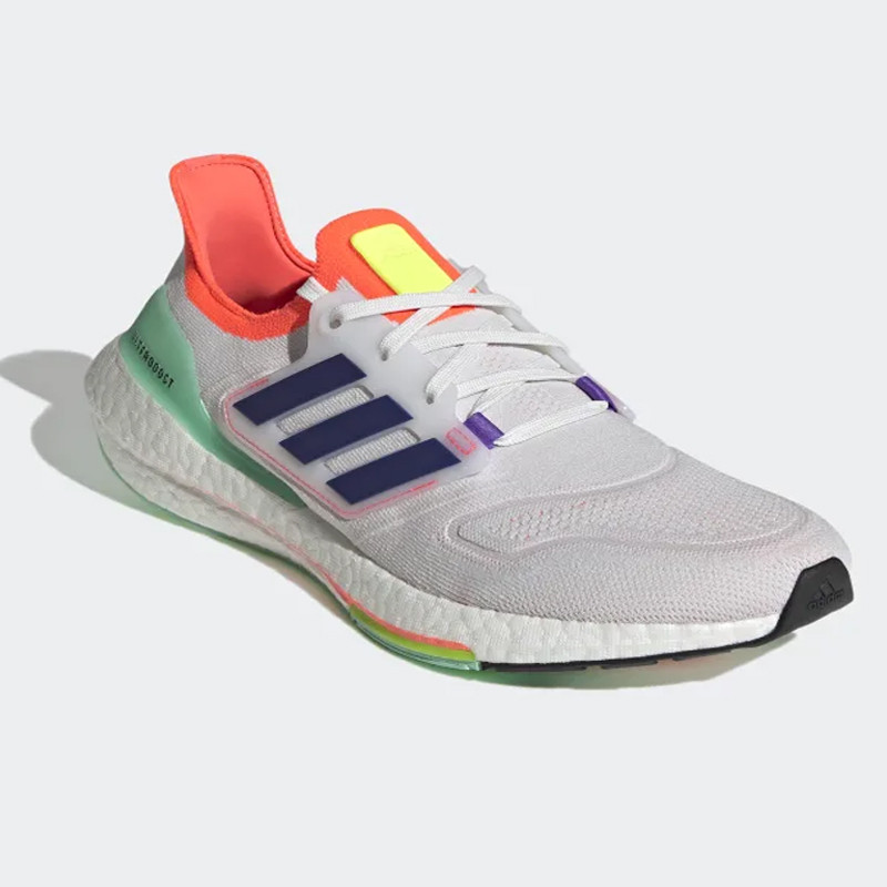SEPATU LARI ADIDAS ULTRABOOST 22