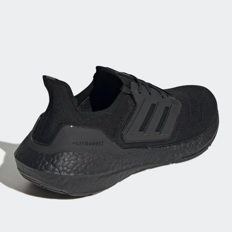 SEPATU LARI ADIDAS Ultraboost 22