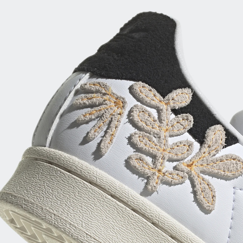 SEPATU SNEAKERS ADIDAS Wmns Superstar