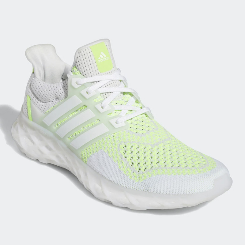 SEPATU LARI ADIDAS ULTRABOOST WEB DNA