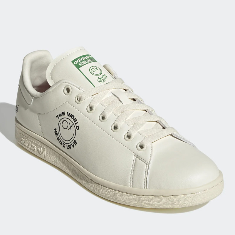 SEPATU SNEAKERS ADIDAS STAN SMITH X ANDRÉ SARAIVA
