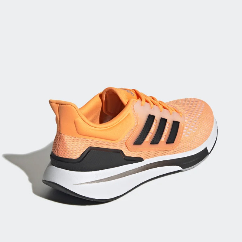 SEPATU LARI ADIDAS EQ21 RUN