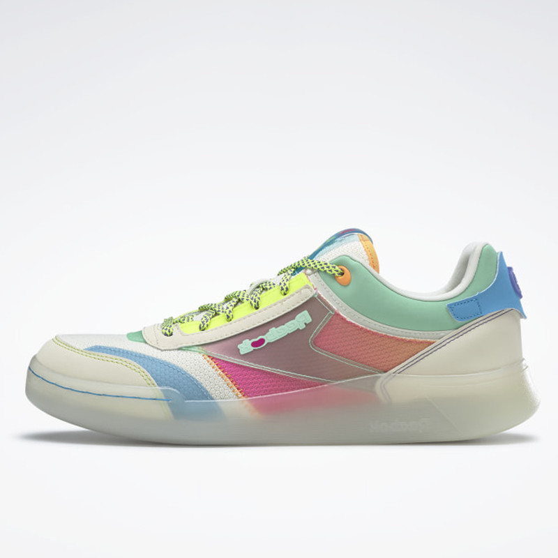 SEPATU SNEAKERS REEBOK Club C Legacy