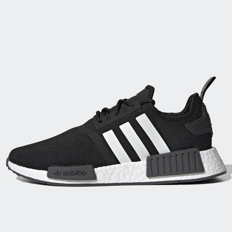Sepatu Sneakers Adidas Nmd_r1 Primeblue Core Black