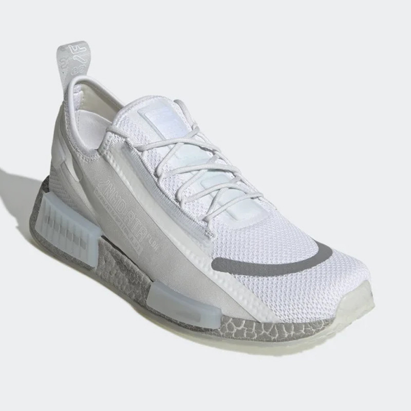 SEPATU SNEAKERS ADIDAS Nmd_R1 Spectoo