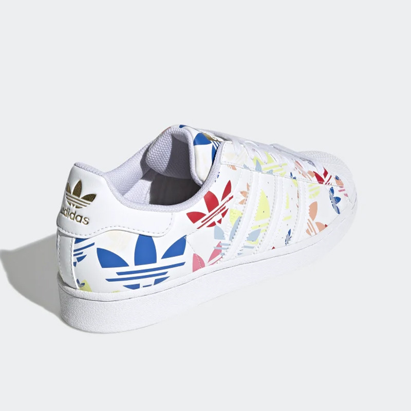 SEPATU SNEAKERS ADIDAS SUPERSTAR